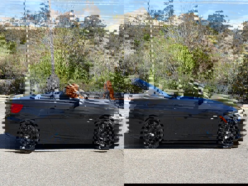 Used 2011 BMW 335i Convertible image 7