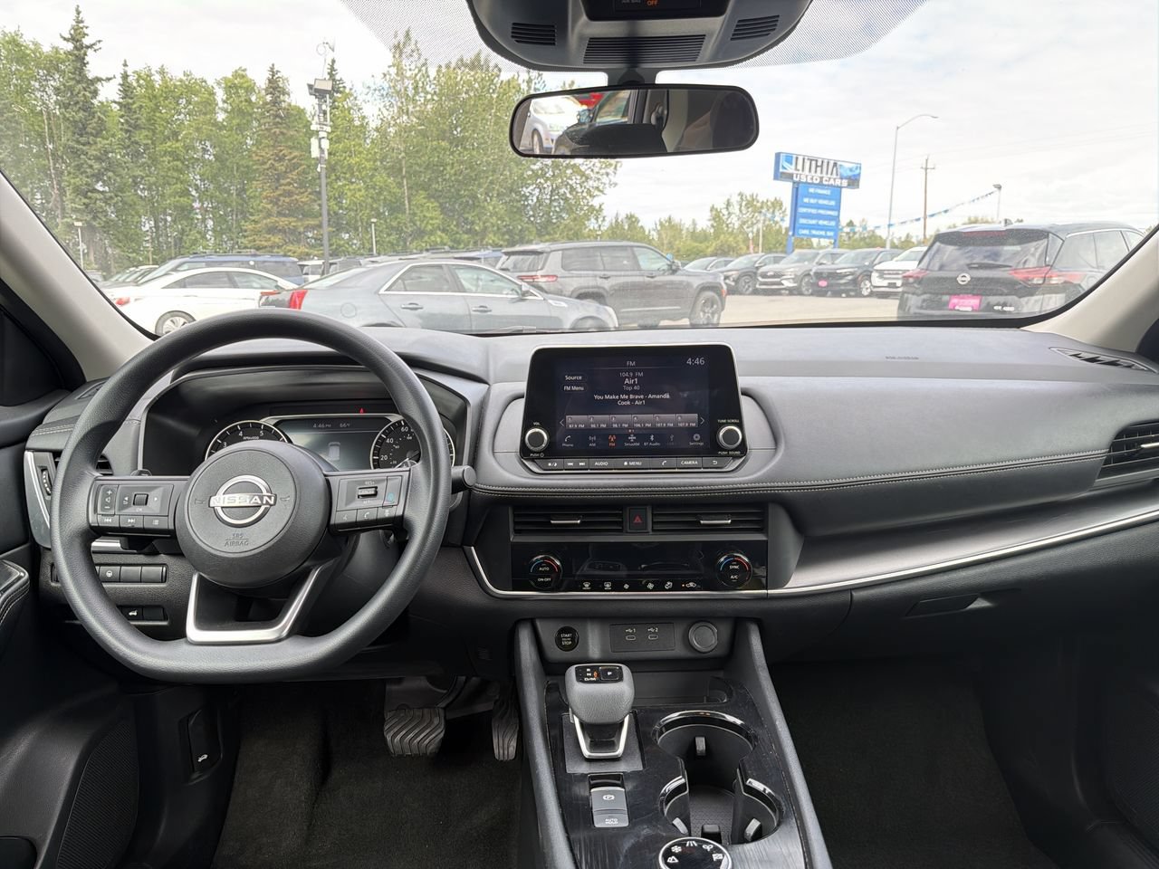 Used 2024 Nissan Rogue SV AWD/4WD image 22