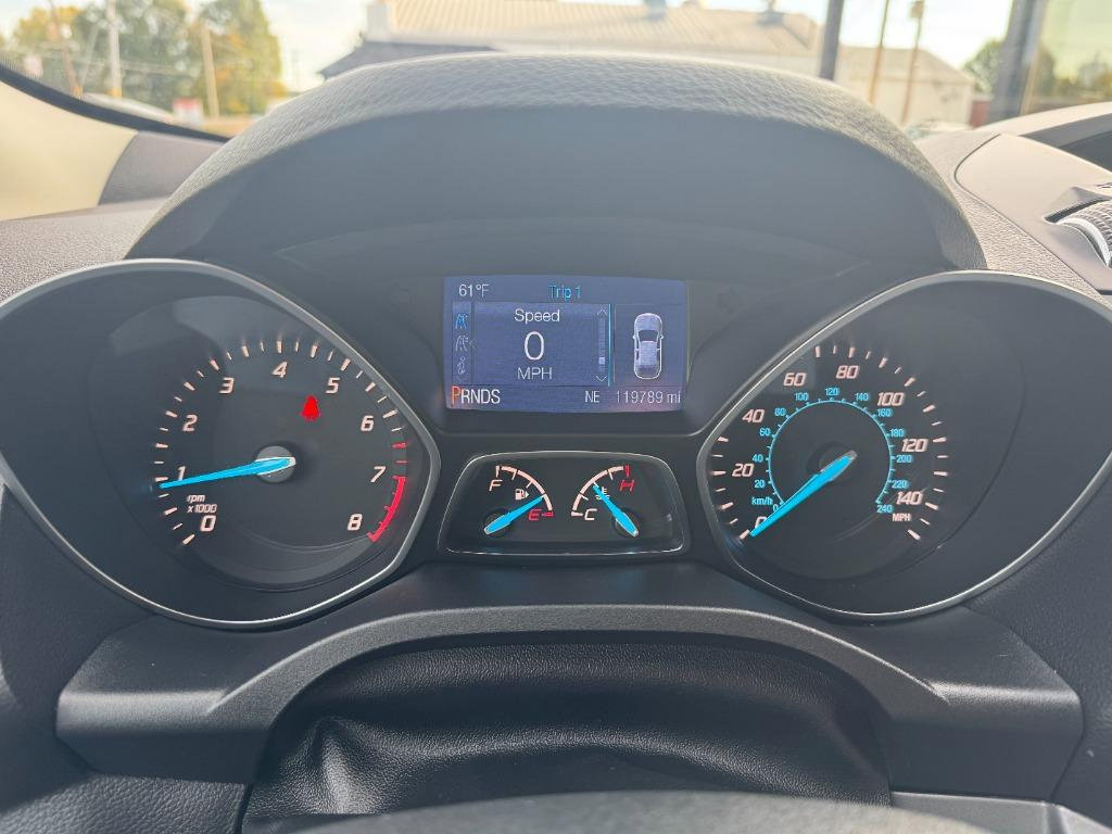 Used 2015 Ford Escape SE image 15