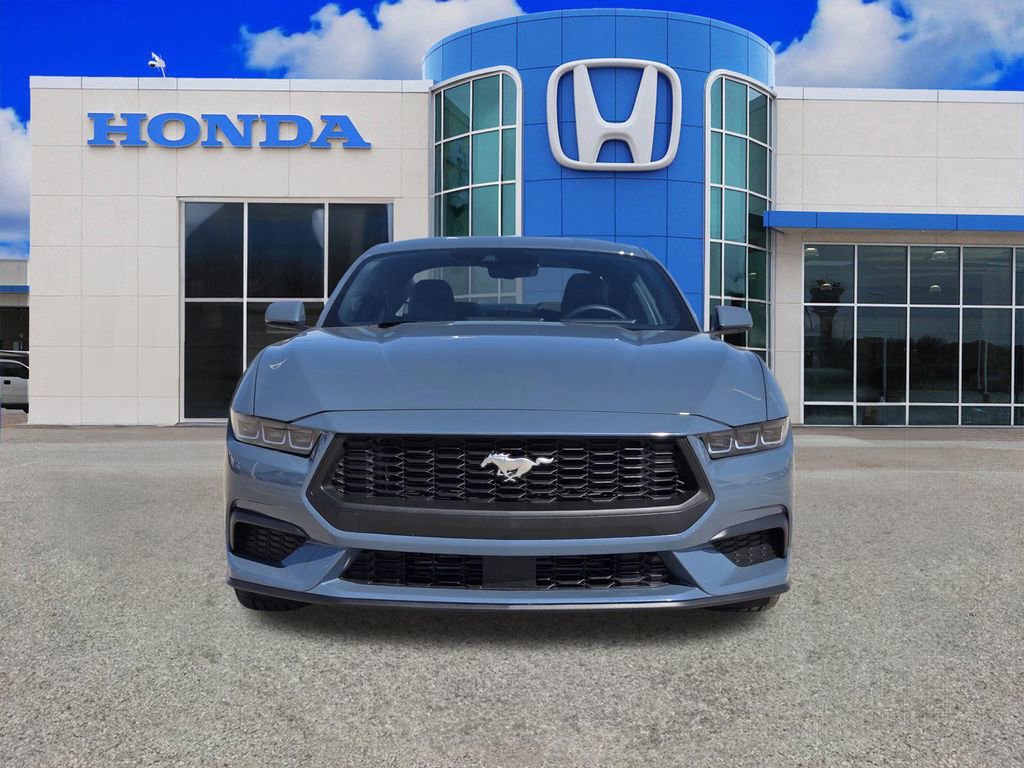 Used 2025 Ford Mustang EcoBoost image 8