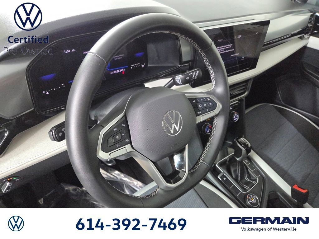 Certified 2025 Volkswagen Taos S image 17