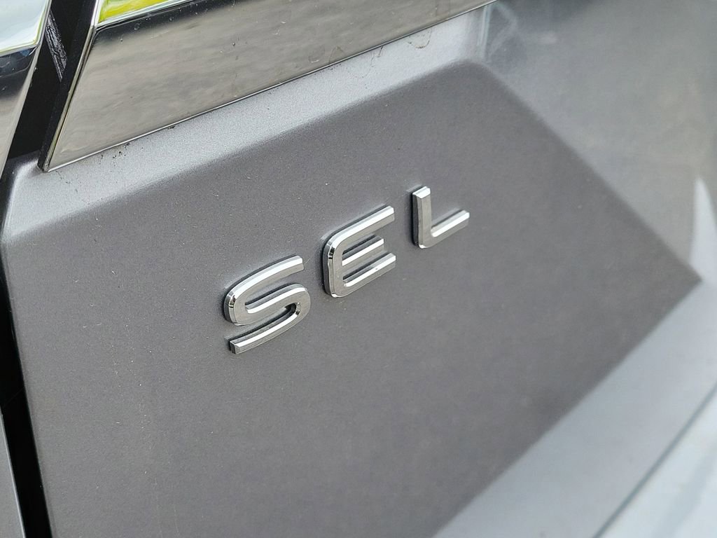 Certified 2025 Volkswagen Atlas SEL Premium R-Line image 5