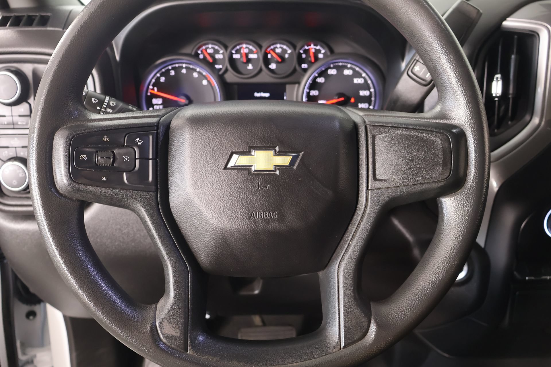 Used 2023 Chevrolet Silverado 1500 Custom AWD/4WD image 3