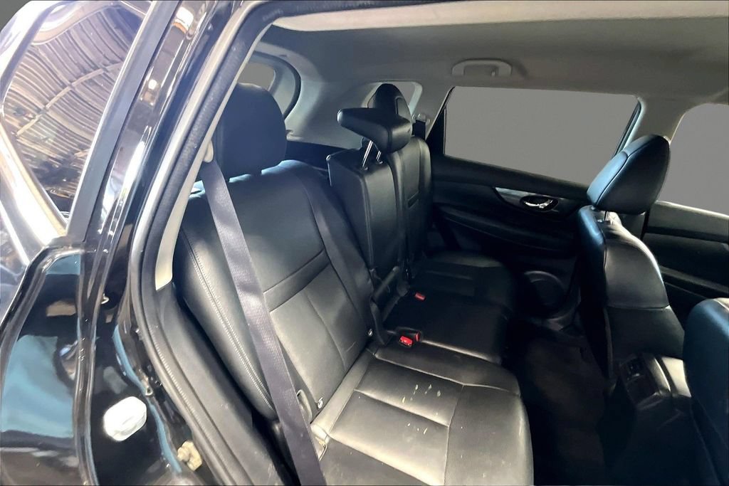 Used 2016 Nissan Rogue SL FWD image 21