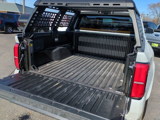 Used 2025 Toyota Tacoma TRD Sport image 27