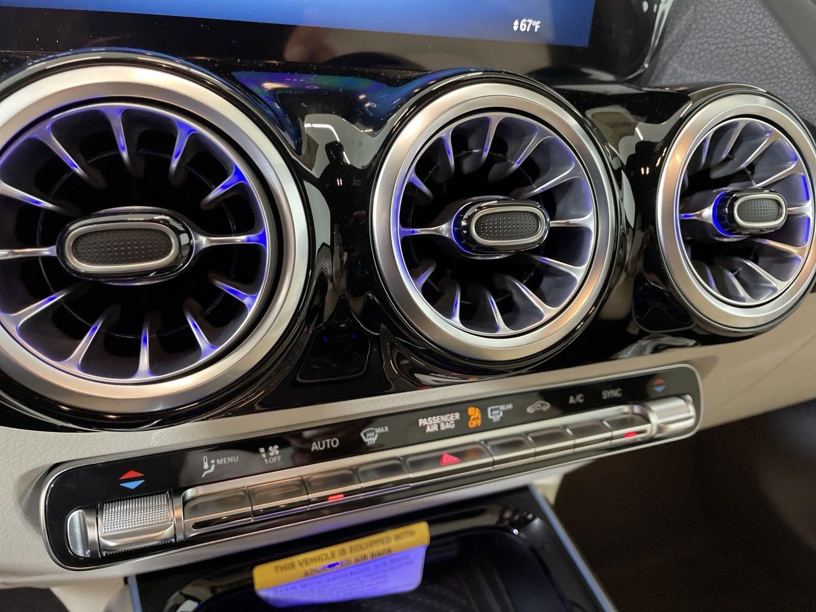 Certified 2025 Mercedes-Benz GLA 250 image 27