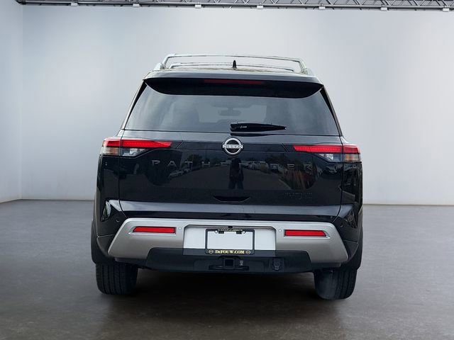 New 2025 Nissan Pathfinder Platinum image 4