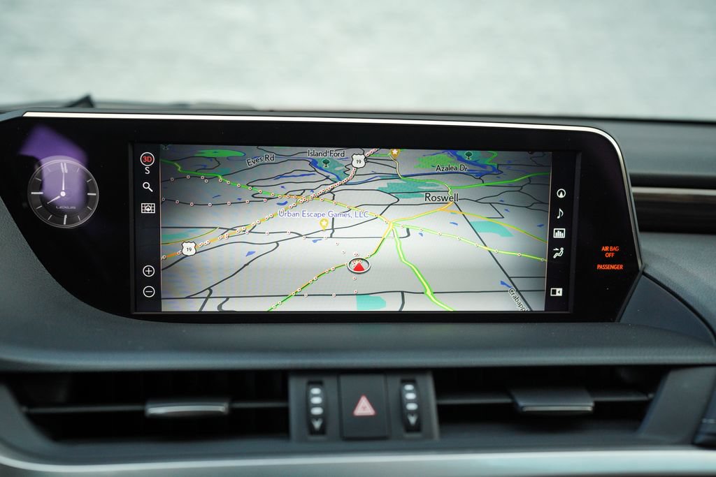 Used 2021 Lexus ES 300h w/ Premium Package FWD image 31