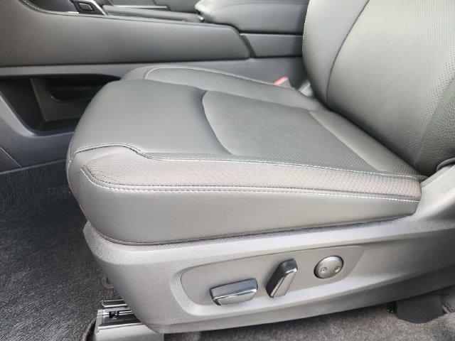 New 2026 Nissan Pathfinder SL FWD image 21