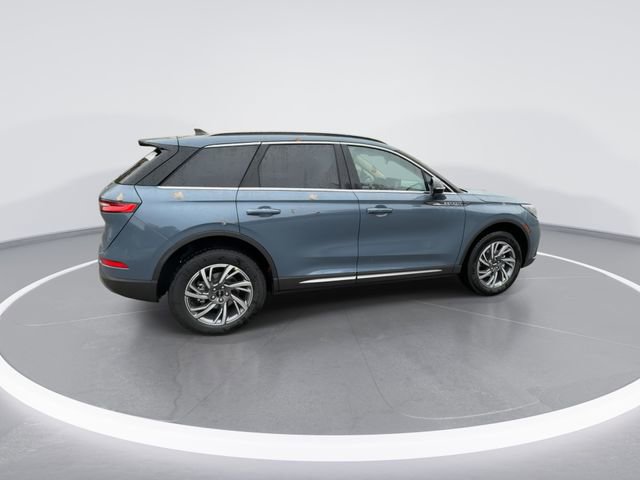 Used 2026 Lincoln Corsair Premiere image 8