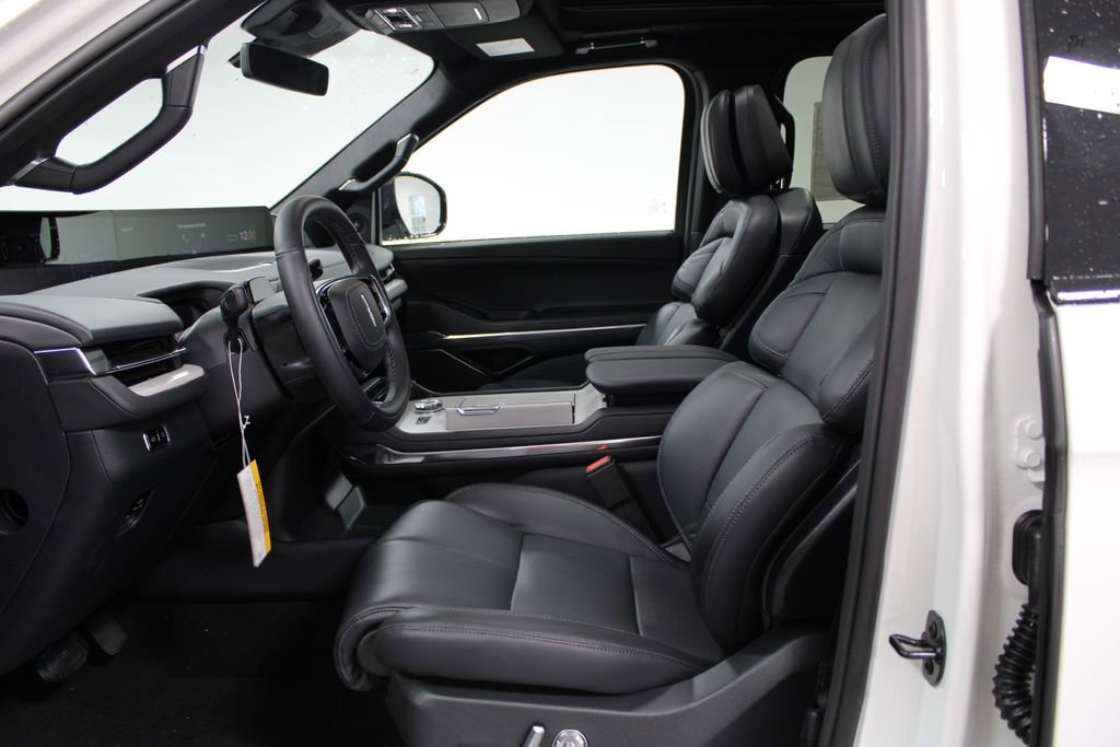 New 2026 Lincoln Navigator Reserve w/ Jet Appearance Package image 22