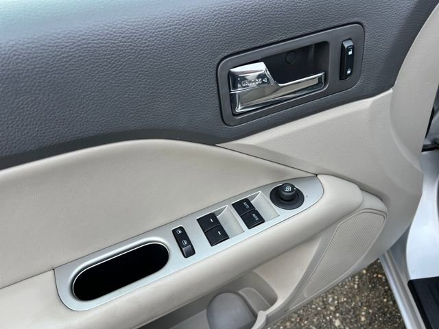 Used 2011 Ford Fusion SEL w/ 302A Rapid Spec Order Code image 30
