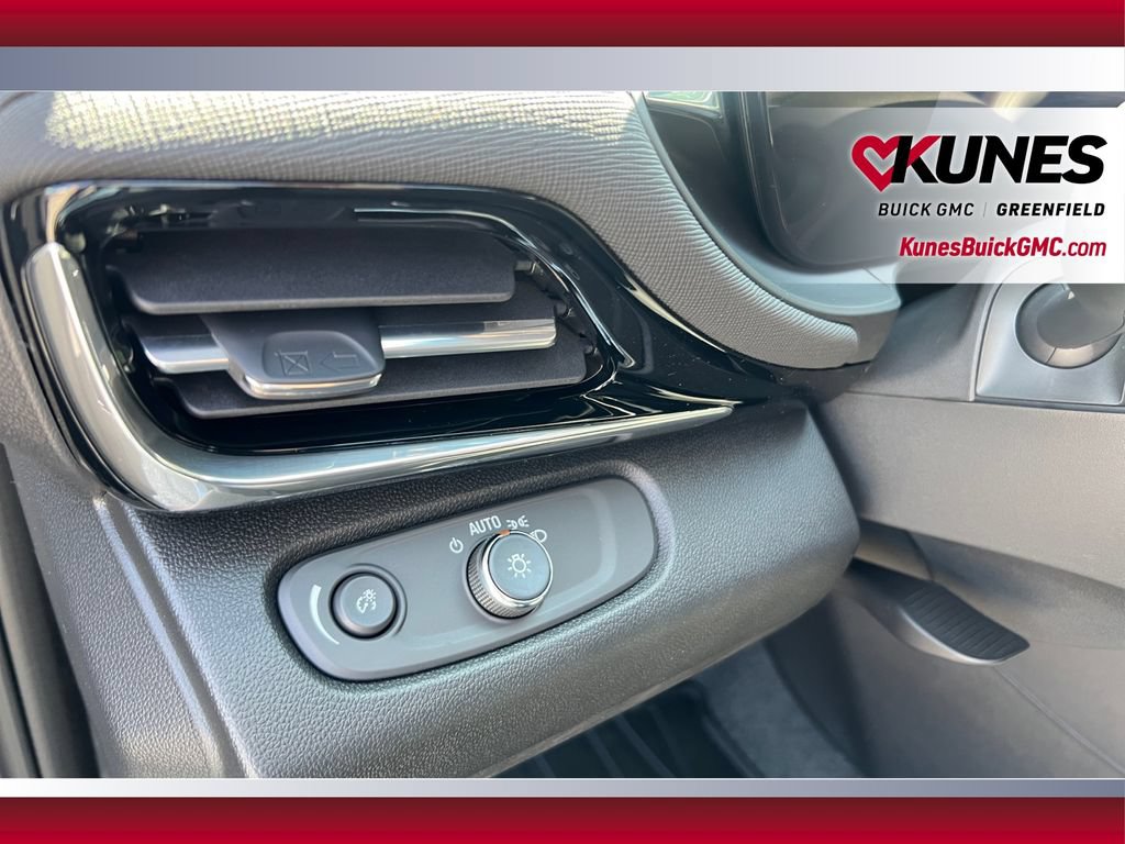 New 2026 Buick Envista Sport Touring w/ Convenience I Package FWD image 17