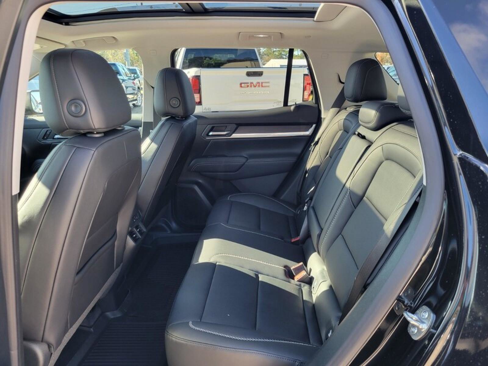 New 2026 GMC Terrain Denali w/ LPO, Floor Liner Package AWD/4WD image 27