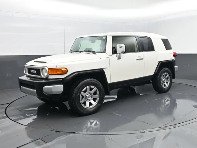 Used 2014 Toyota FJ Cruiser 4WD w/ Upgrade Package image 2