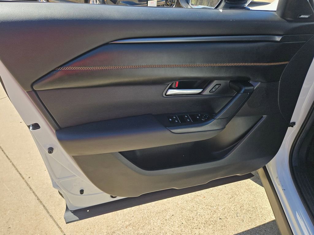 Used 2025 MAZDA CX-50 AWD 2.5 S w/ Premium Plus Pkg image 14