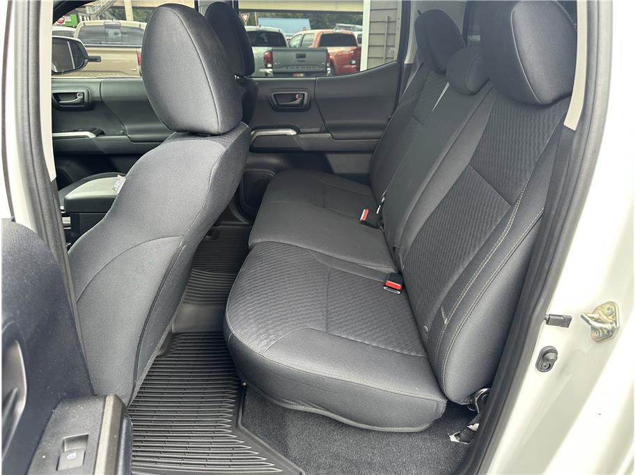 Used 2021 Toyota Tacoma SR5 w/ Trail Edition image 24