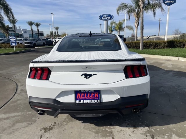 New 2026 Ford Mustang Coupe image 4