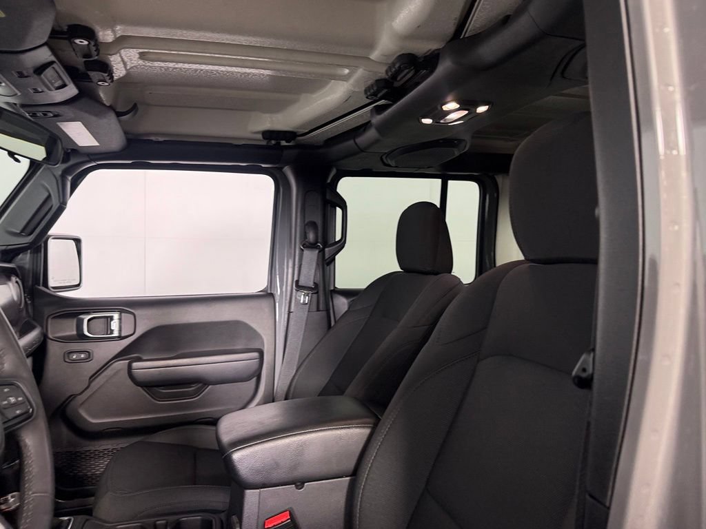 Used 2023 Jeep Wrangler Unlimited AWD/4WD image 24