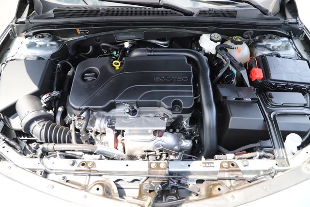 Used 2024 Chevrolet Malibu LT FWD image 3