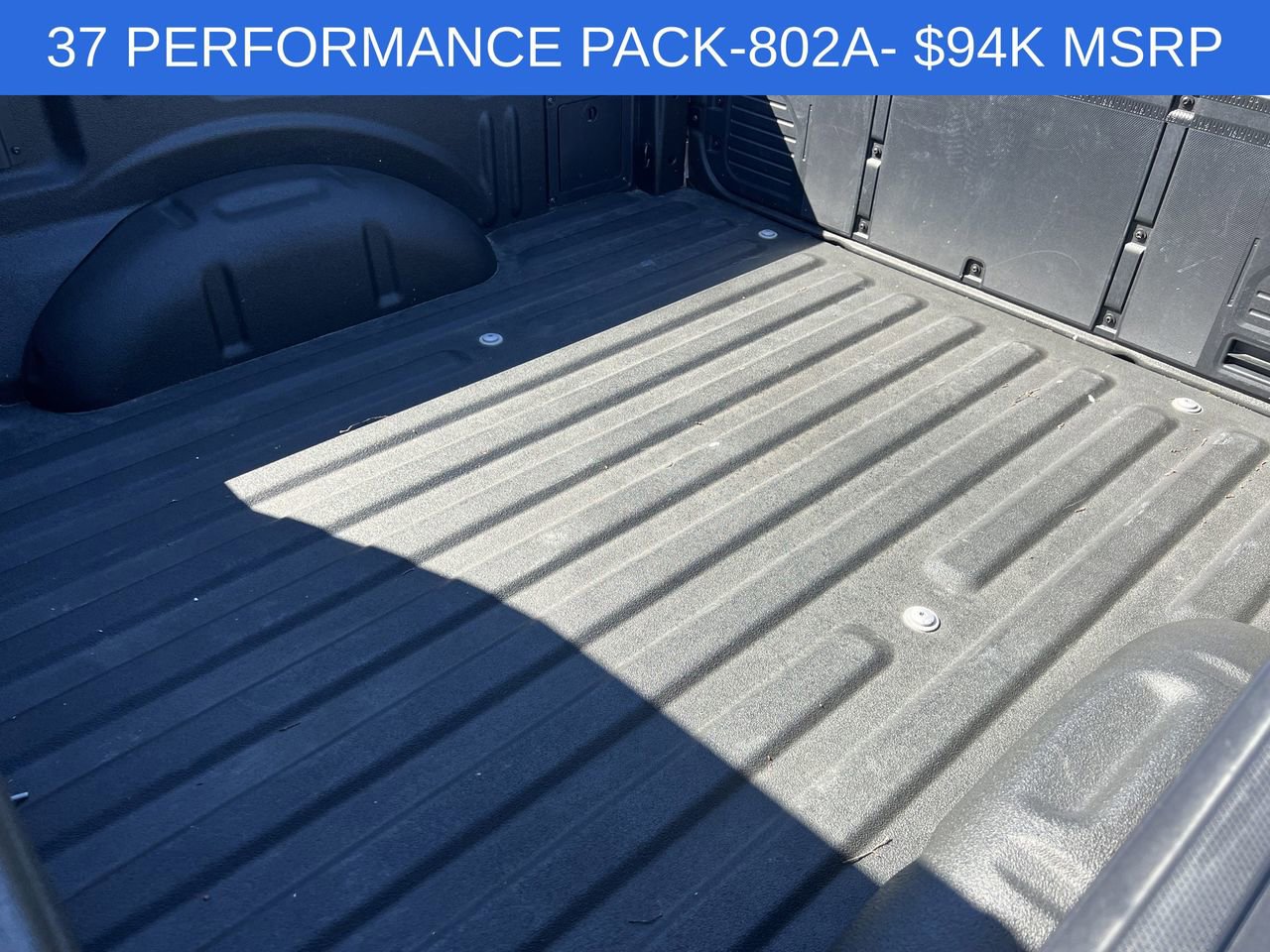 Used 2025 Ford F150 Raptor AWD/4WD image 7