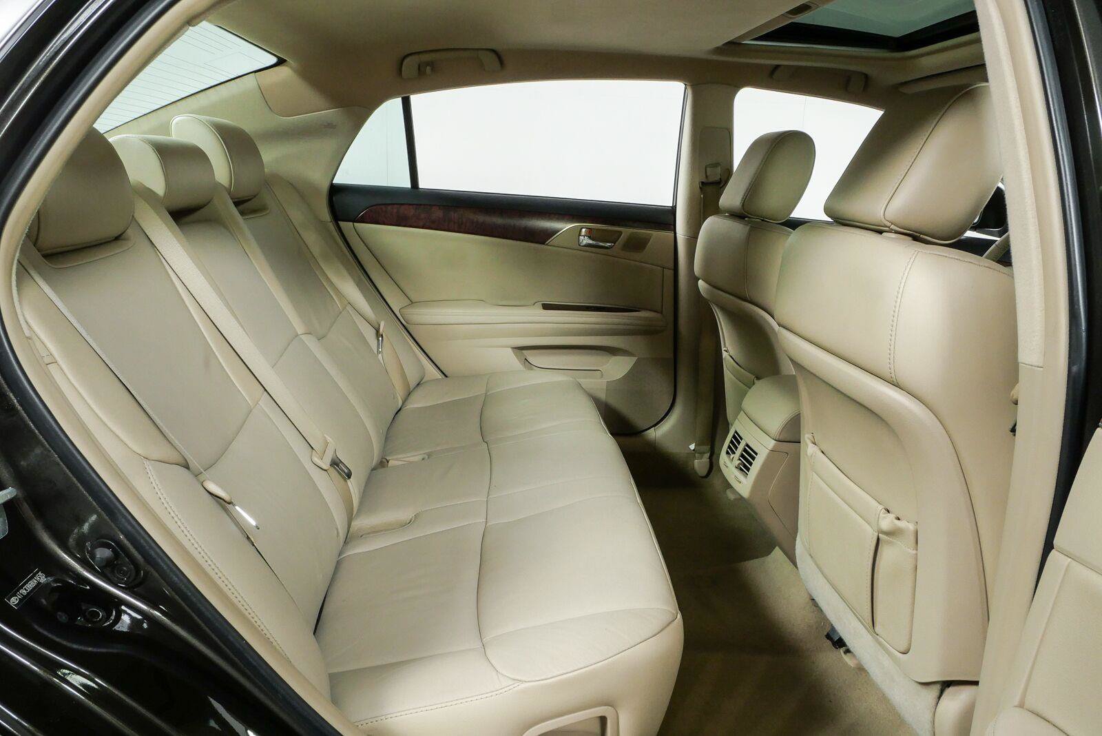Used 2011 Toyota Avalon FWD image 20