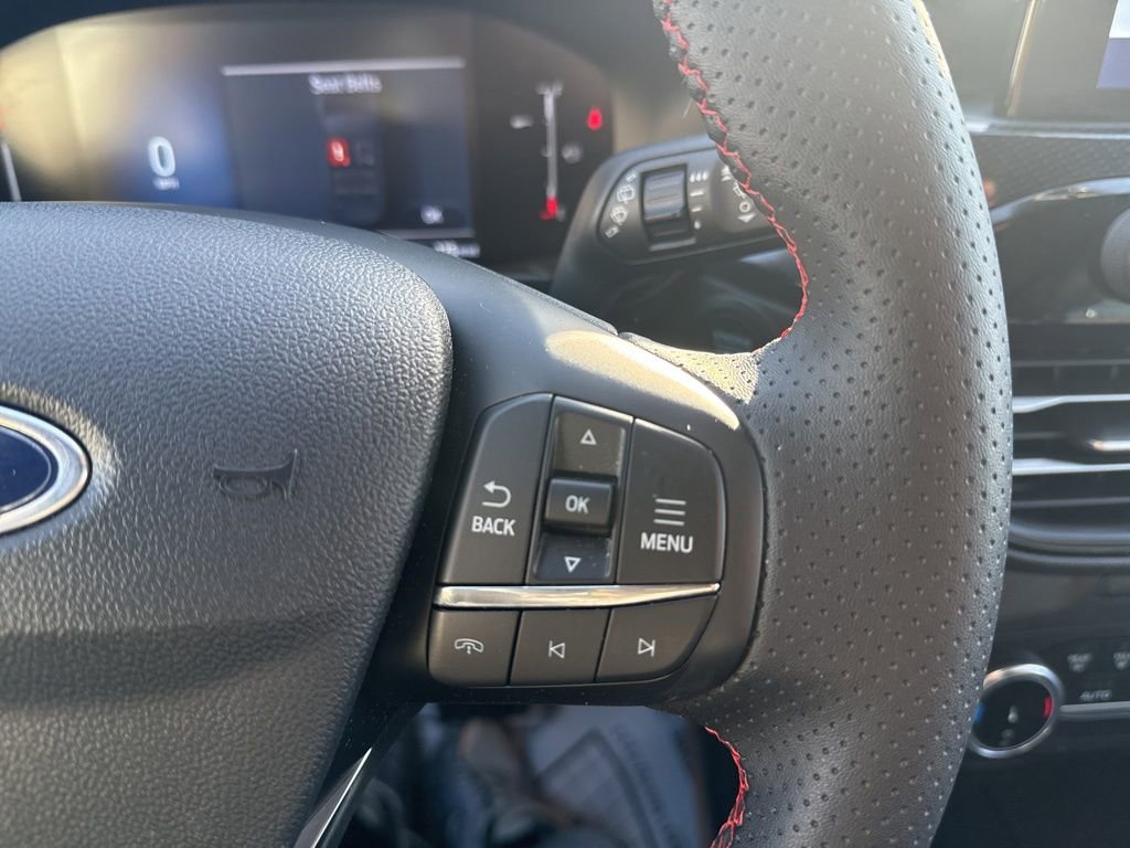 Used 2025 Ford Escape ST-Line image 12