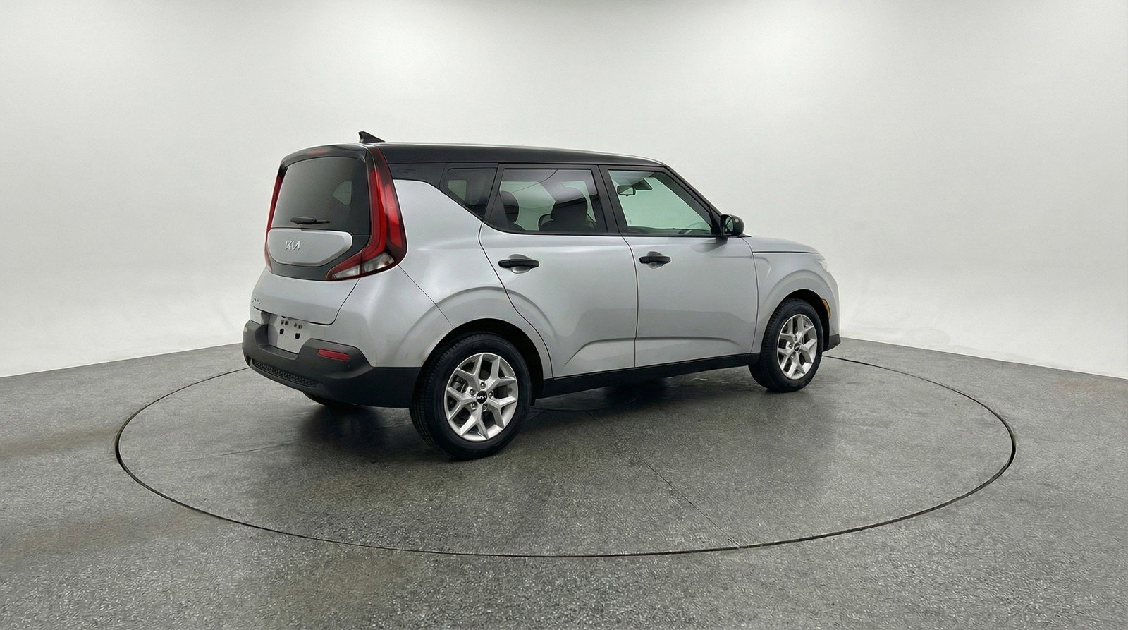 Used 2025 Kia Soul LX w/ LX Technology Package FWD image 9