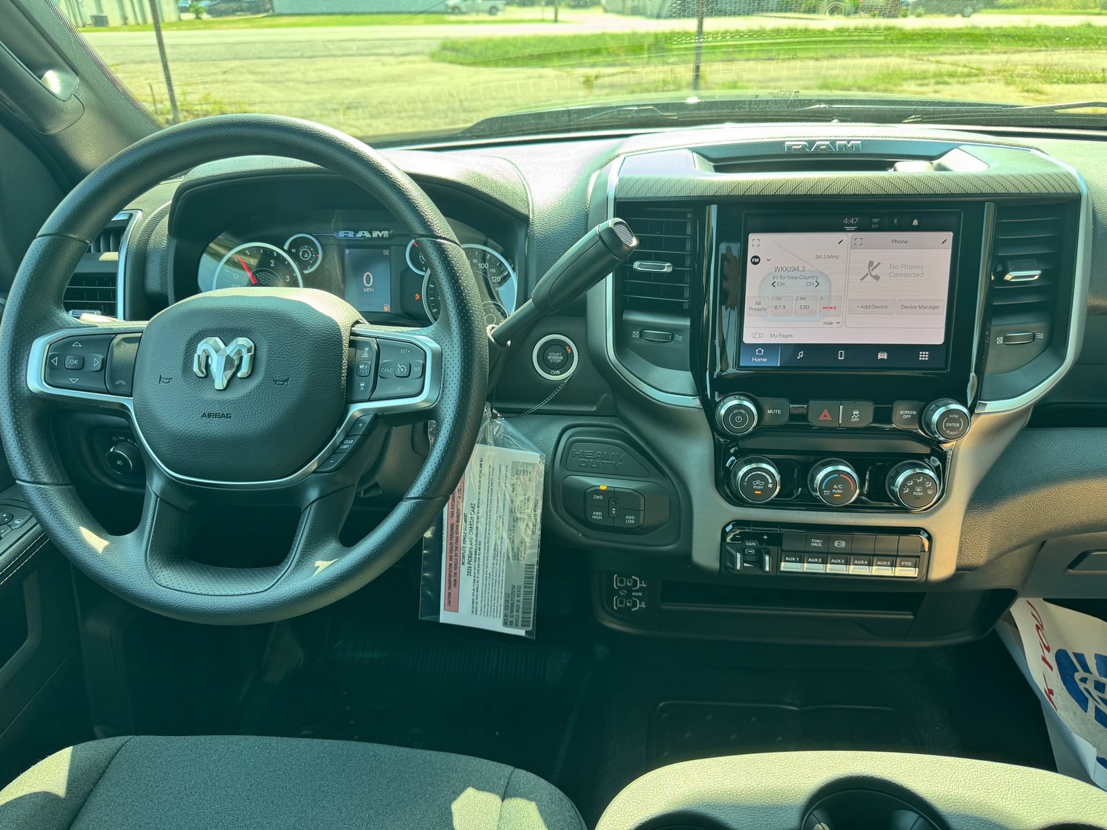 New 2026 RAM 5500 4x4 Regular Cab image 18