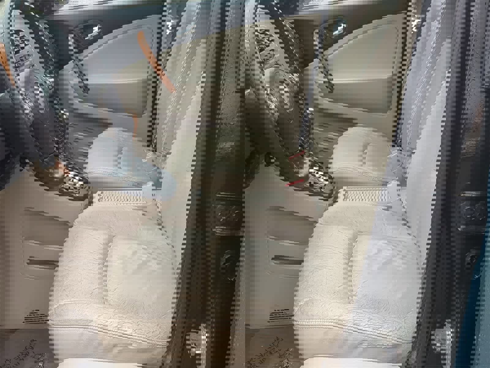 Used 2007 Saturn Vue 2WD V6 w/ Leather Appointments Pkg image 16