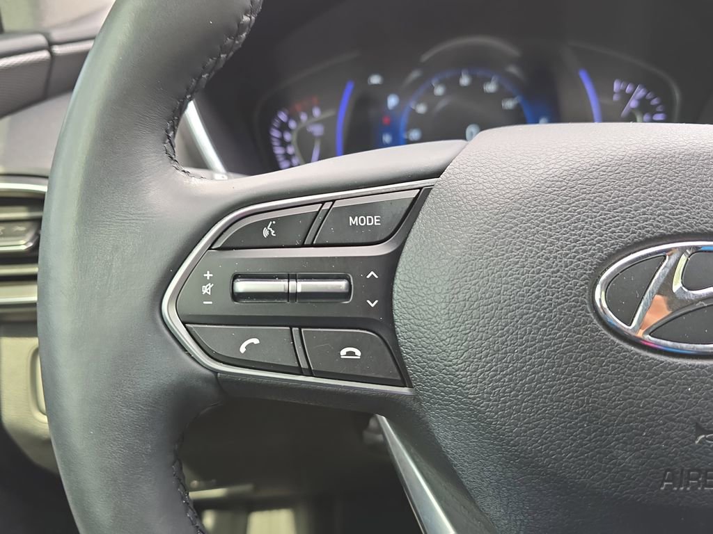 Used 2020 Hyundai Santa Fe Limited image 17