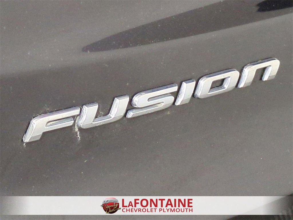 Used 2020 Ford Fusion SE image 30
