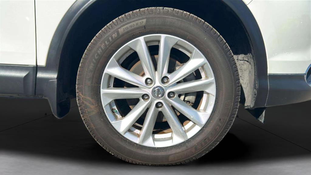 Used 2018 Nissan Rogue Sport SV w/ SV Technology Package image 9