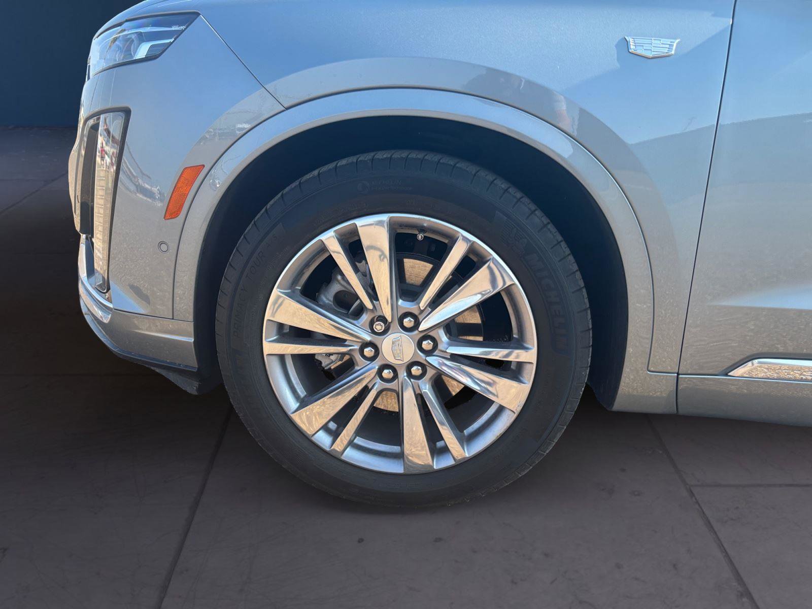 Certified 2023 Cadillac XT6 Premium Luxury w/ Platinum Package image 14