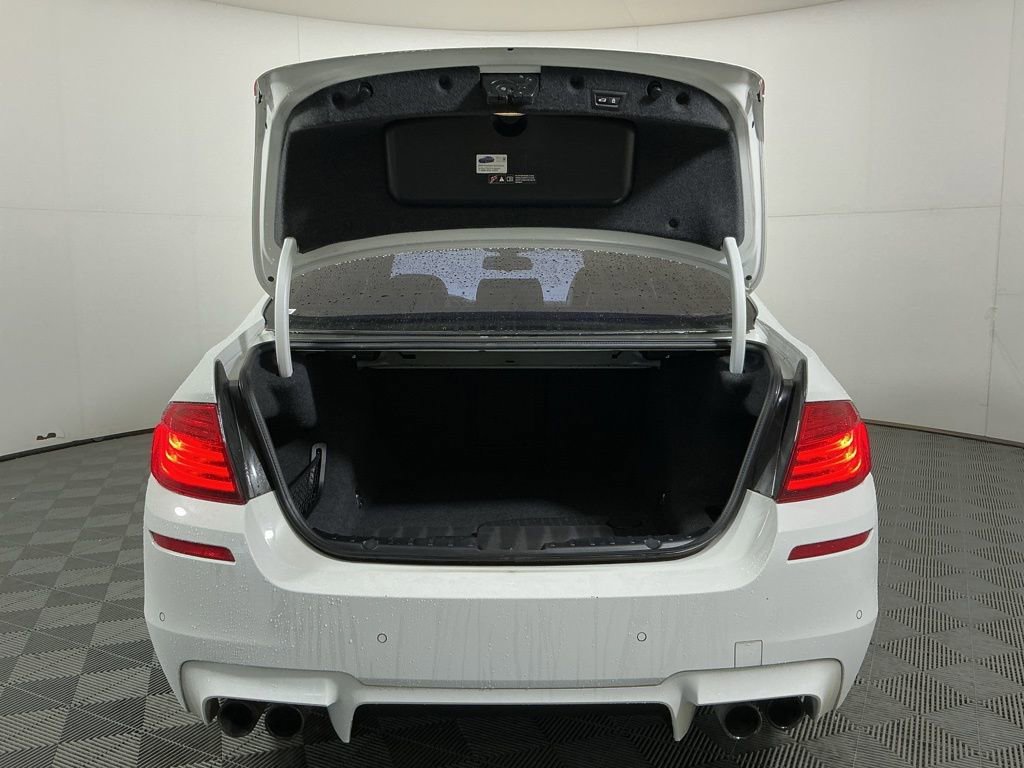 Used 2014 BMW M5 RWD image 29