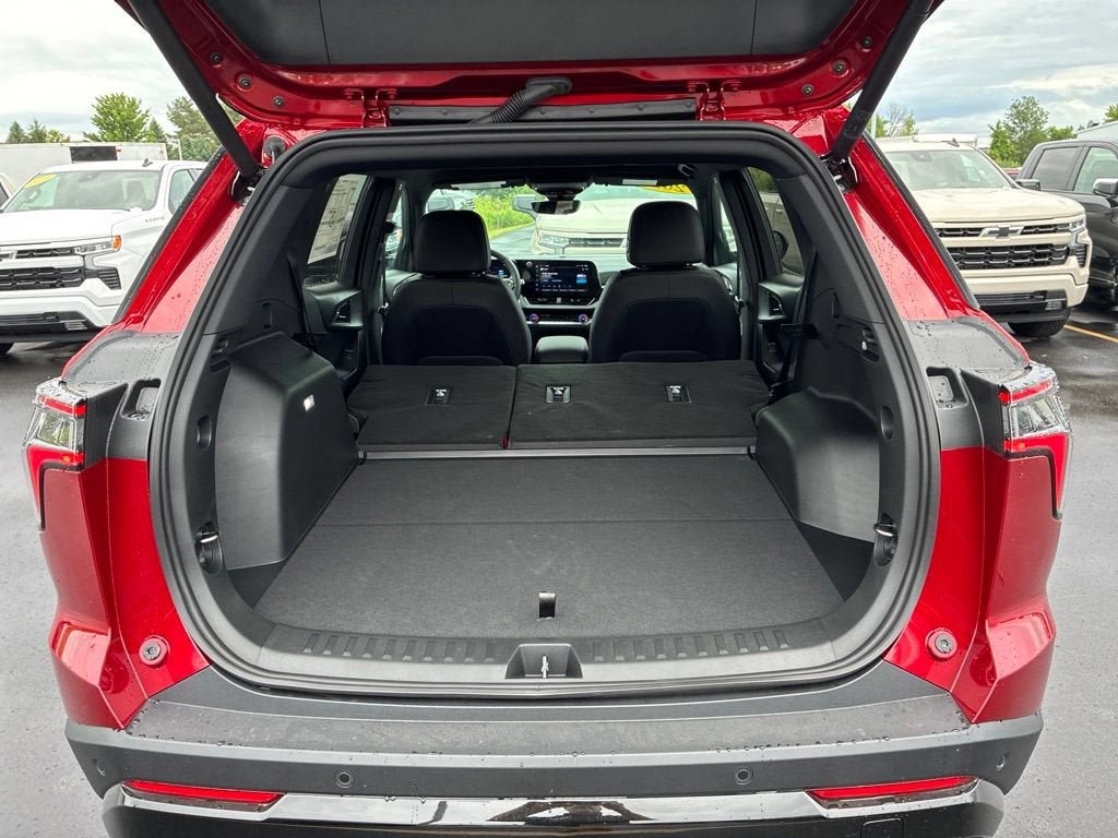 New 2027 Chevrolet Equinox RS w/ Safety and Technology Package AWD/4WD image 31