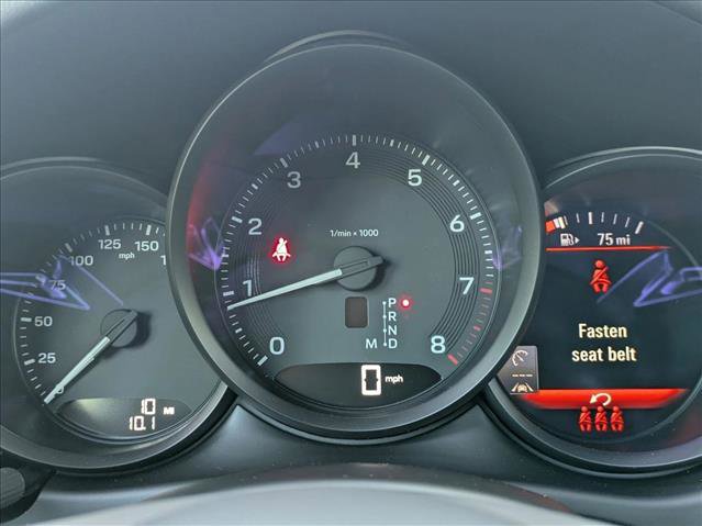 Certified 2025 Porsche Macan image 16