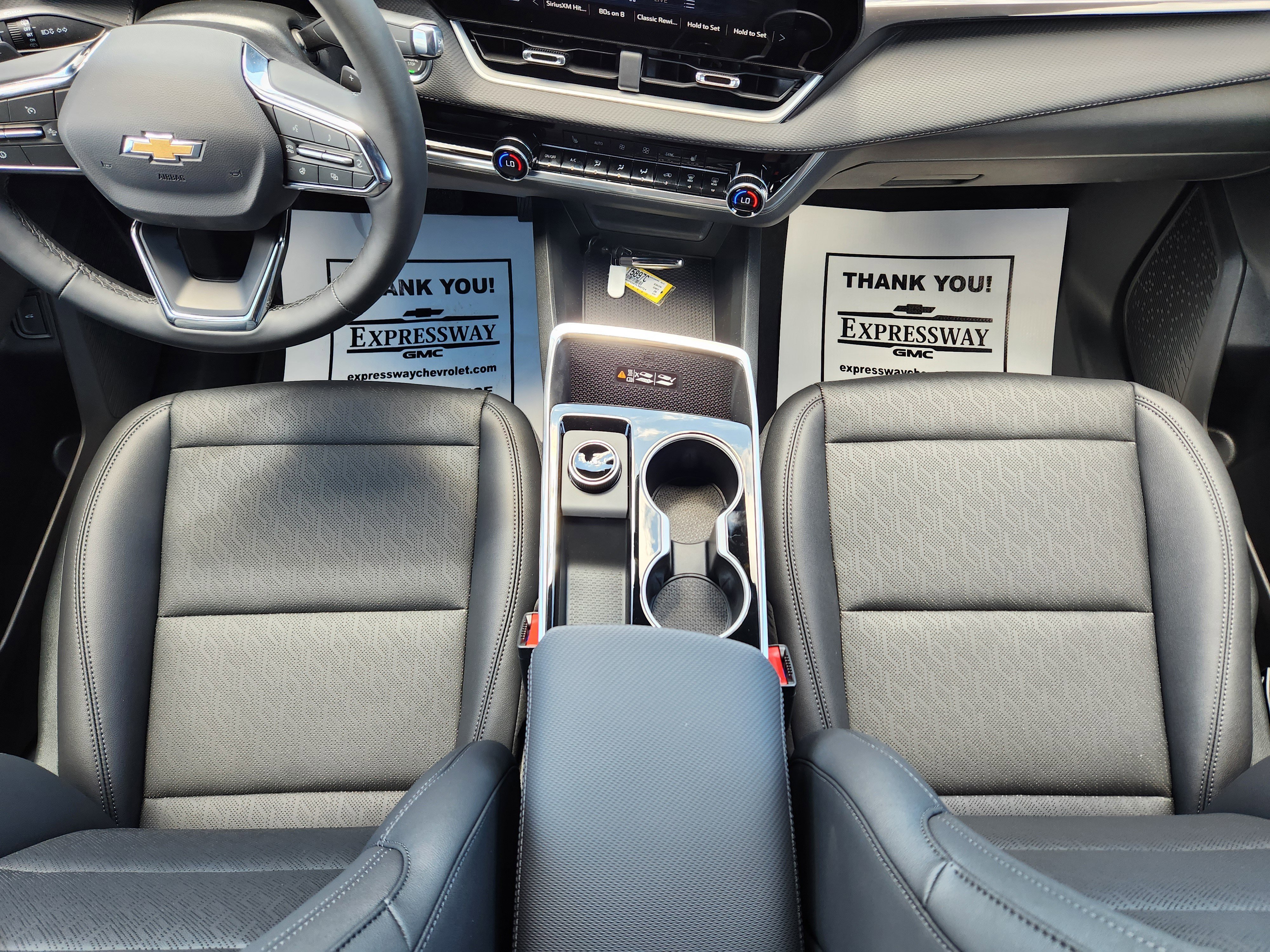 New 2026 Chevrolet Equinox LT AWD/4WD image 11