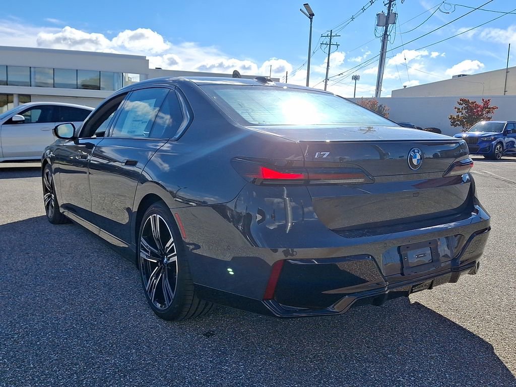 New 2026 BMW i7 xDrive60 image 6