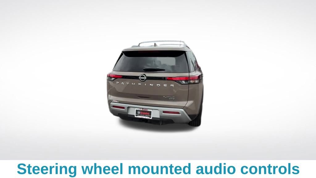 Used 2025 Nissan Pathfinder Platinum image 7