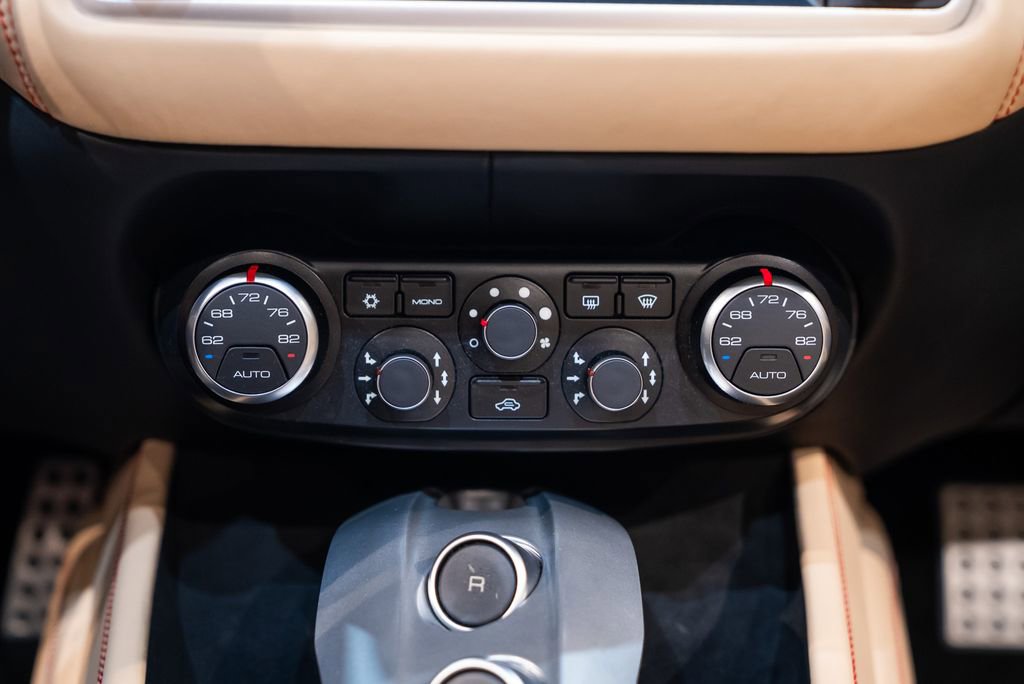 Used 2016 Ferrari California T image 37