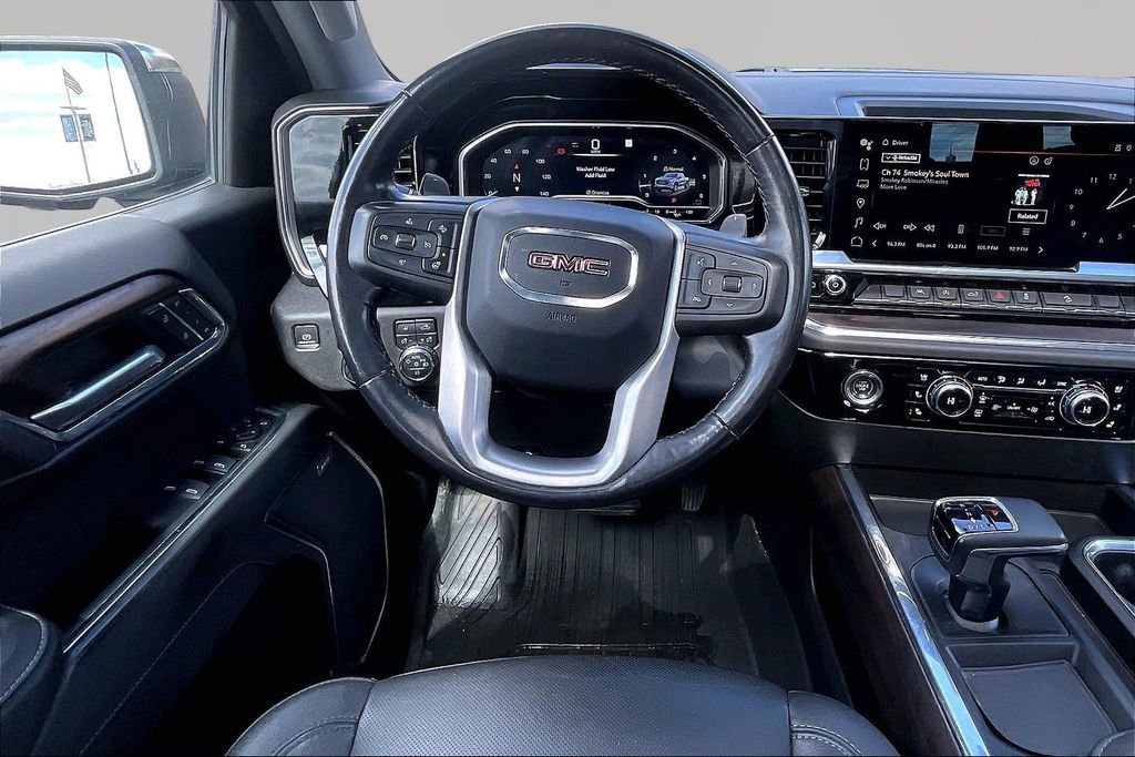 Used 2023 GMC Sierra 1500 SLT image 10
