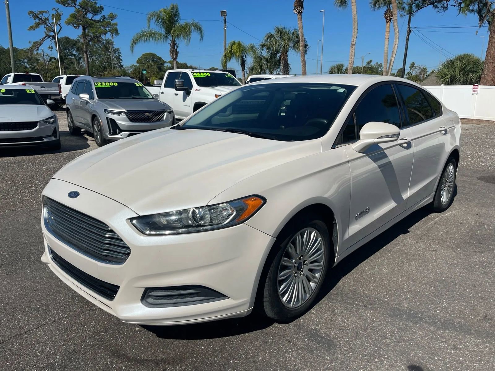 Used 2013 Ford Fusion SE image 1