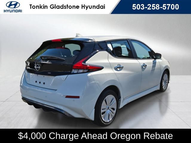Used 2025 Nissan Leaf S FWD image 3