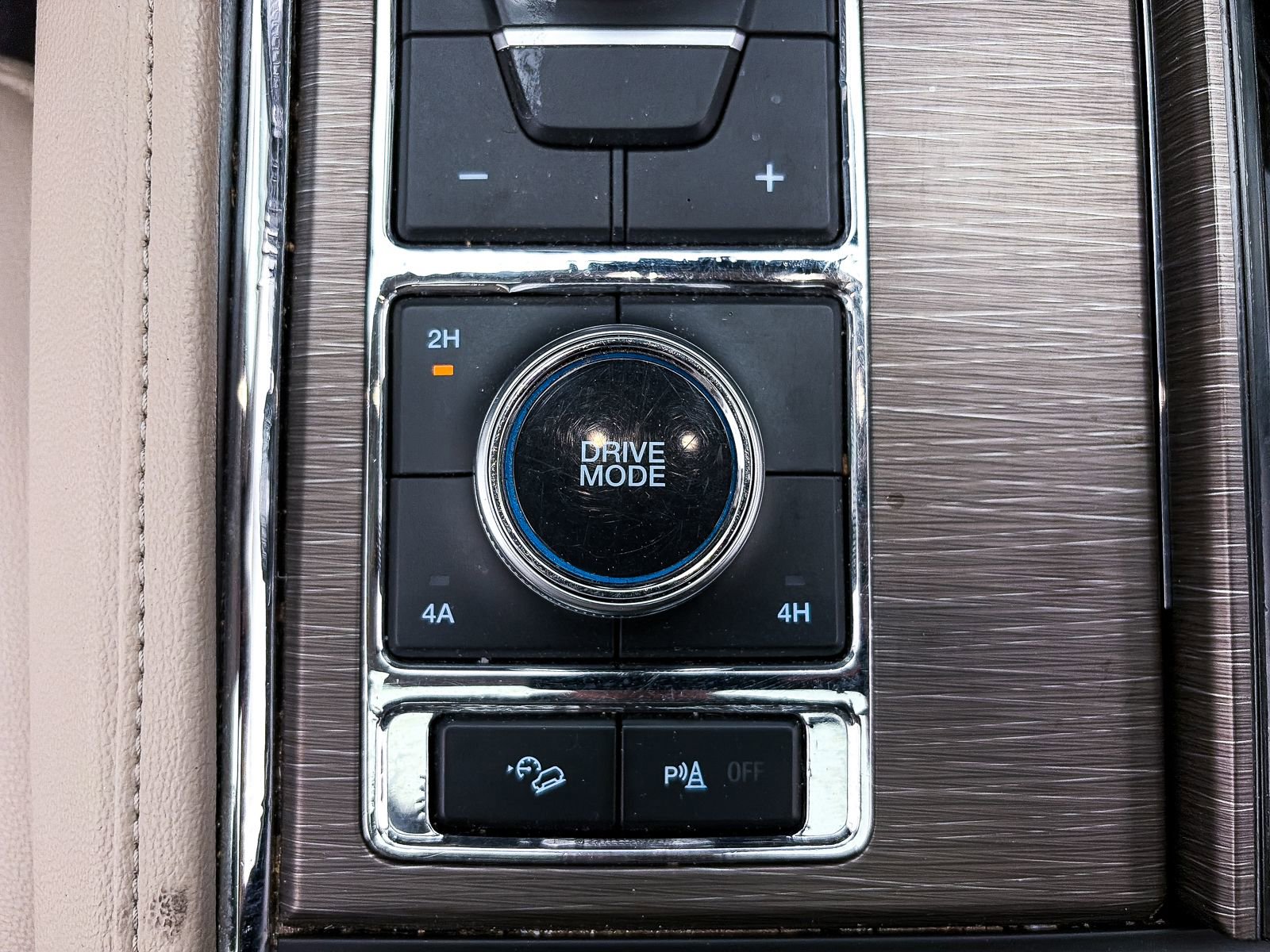 Used 2024 Ford Expedition Max Limited image 31