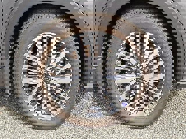 Certified 2024 Nissan Kicks SV image 8