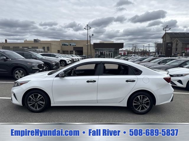 Used 2024 Kia Forte LXS FWD image 9