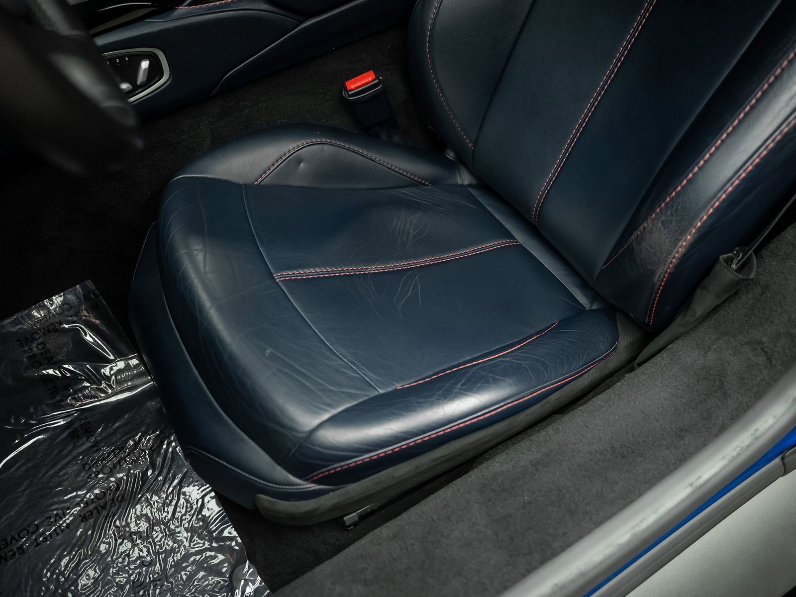 Used 2020 Aston Martin V8 Vantage Coupe RWD image 34