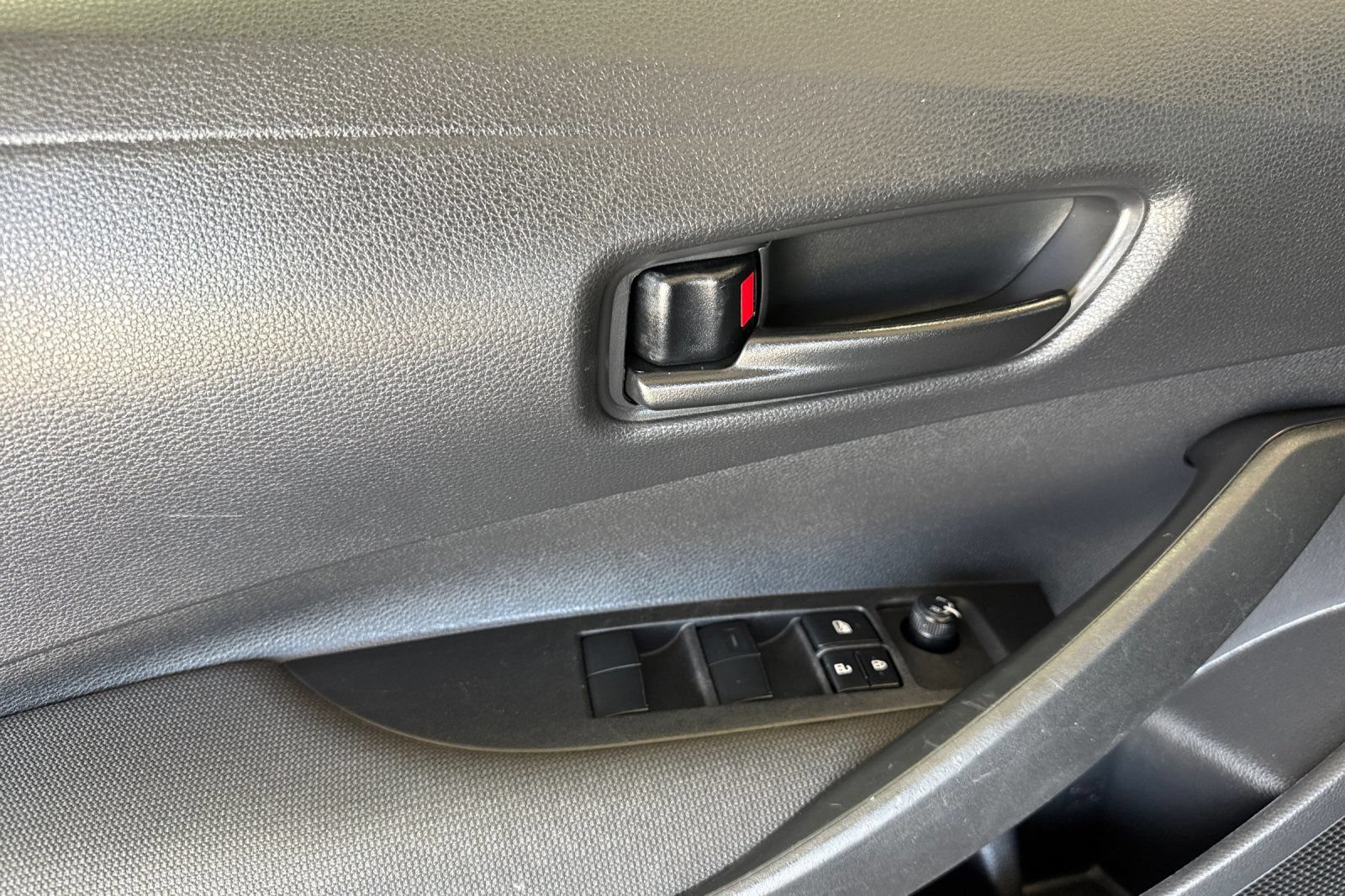 Certified 2022 Toyota Corolla LE FWD image 11