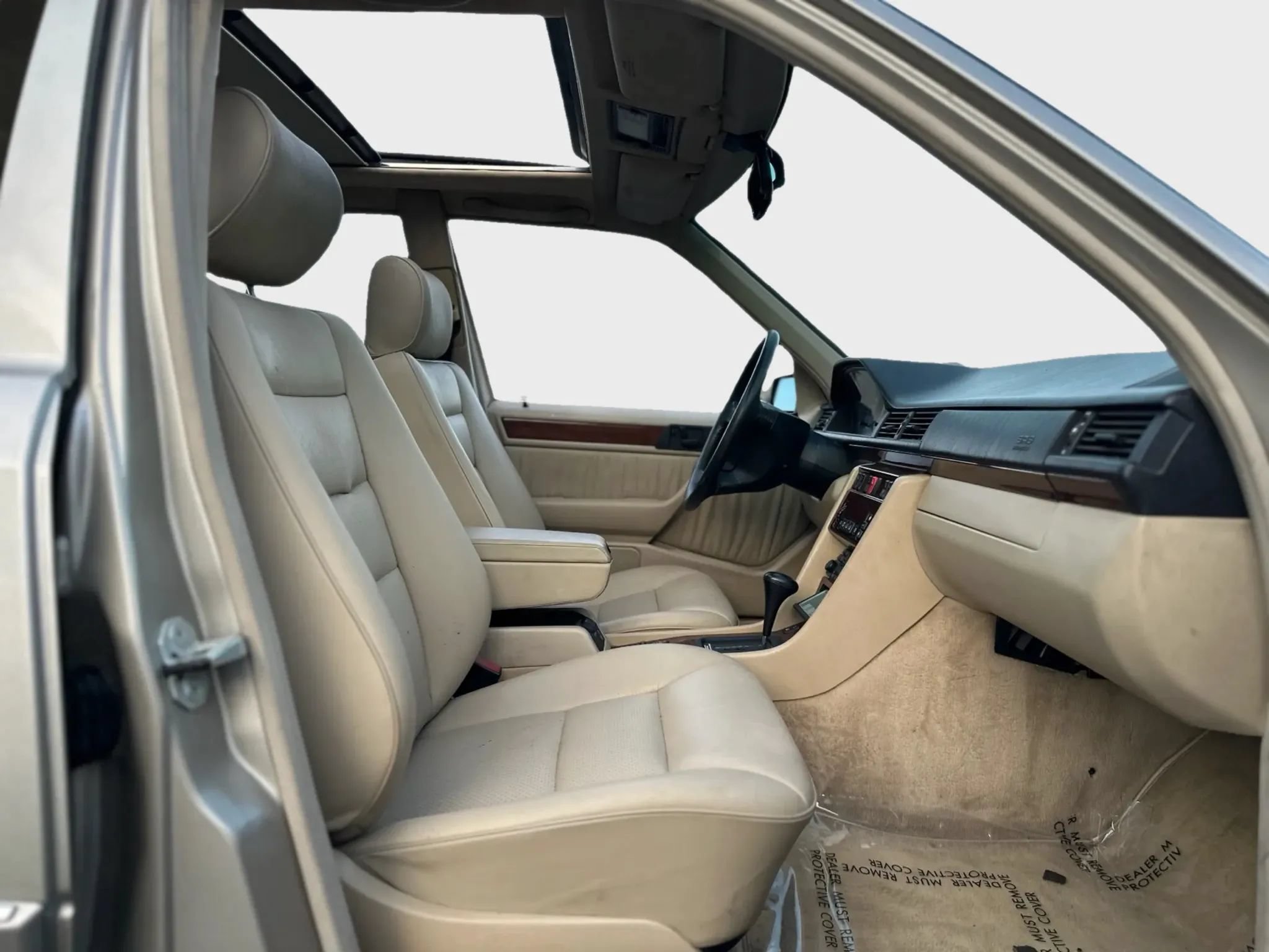 Used 1994 Mercedes-Benz E 320 Sedan image 15
